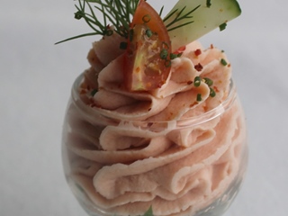 Borrelglaasje met gerookte zalmmousse