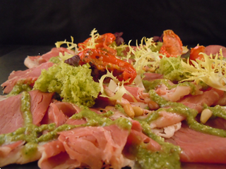 Bord pastrami van de chef