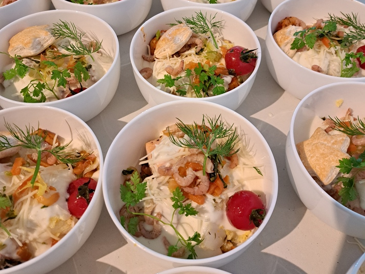 Vispannetje van het huis "Hoofdgerecht"